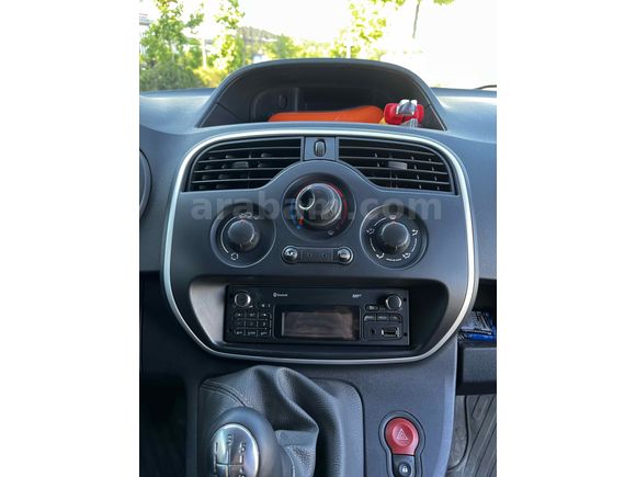 Sahibinden Renault Kangoo Multix 1.5 dCi Touch 2019 Model 