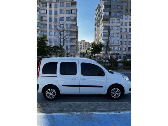 Sahibinden Renault Kangoo Multix 1.5 dCi Touch 2019 Model 