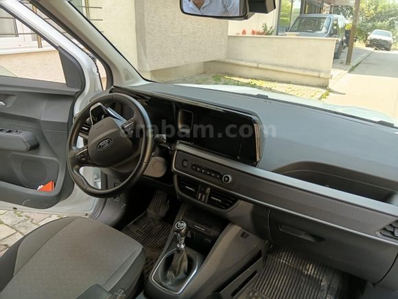 Sahibinden Ford Tourneo Courier 1.5 EcoBlue Titanium 2024 Model