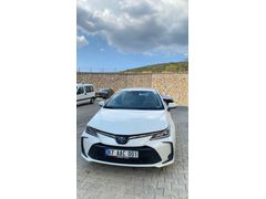 Sahibinden Toyota Corolla 1.8 Hybrid Dream 2019 Model-İnci Beyaz Sedefli Seri