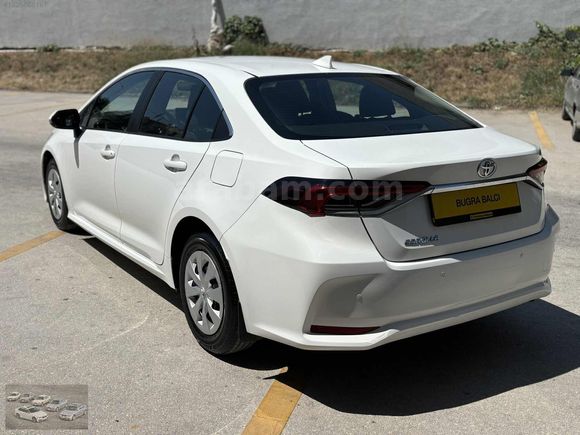 2019 7000 KM COROLLA 1.6 OTM BOYASIZ KK TAKSİT