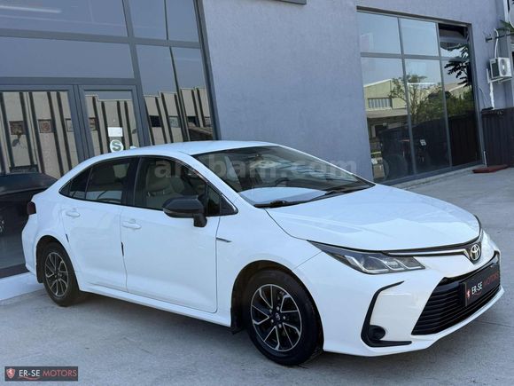 TOYOTA COROLLA 1.6 VİSİON MULTİDRİVE S HATASIZ BOYASIZ BAKIMLI
