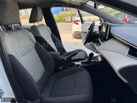 TOYOTA COROLLA 1.6 VİSİON MULTİDRİVE S HATASIZ BOYASIZ BAKIMLI