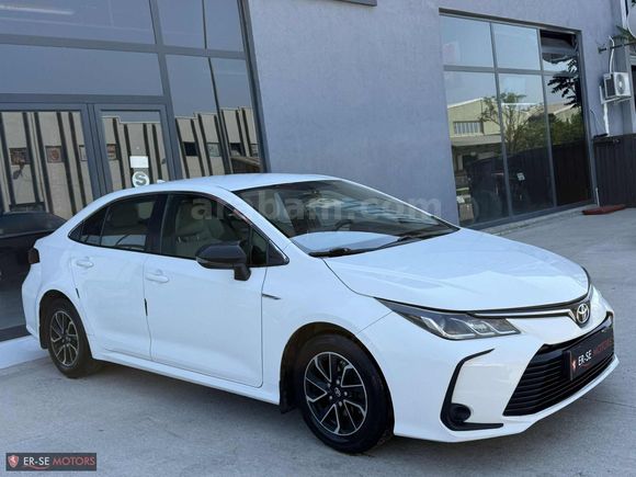 TOYOTA COROLLA 1.6 VİSİON MULTİDRİVE S HATASIZ BOYASIZ BAKIMLI