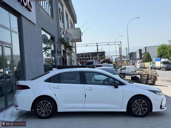 TOYOTA COROLLA 1.6 VİSİON MULTİDRİVE S HATASIZ BOYASIZ BAKIMLI