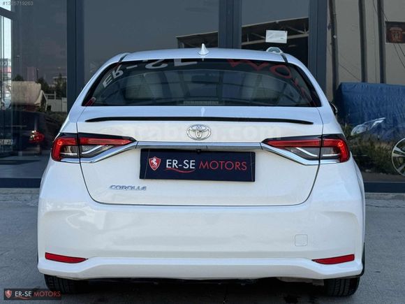 TOYOTA COROLLA 1.6 VİSİON MULTİDRİVE S HATASIZ BOYASIZ BAKIMLI
