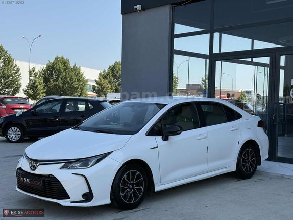 TOYOTA COROLLA 1.6 VİSİON MULTİDRİVE S HATASIZ BOYASIZ BAKIMLI