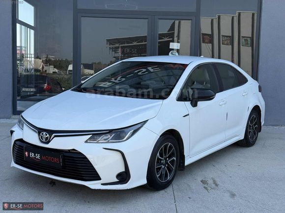 TOYOTA COROLLA 1.6 VİSİON MULTİDRİVE S HATASIZ BOYASIZ BAKIMLI