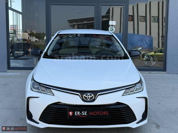 TOYOTA COROLLA 1.6 VİSİON MULTİDRİVE S HATASIZ BOYASIZ BAKIMLI