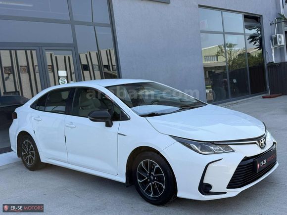 TOYOTA COROLLA 1.6 VİSİON MULTİDRİVE S HATASIZ BOYASIZ BAKIMLI