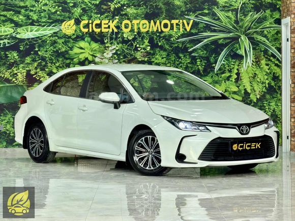 2020 COROLLA / 1.6 VİSİON / HATASIZ / TRAMERSİZ / SERVİS BAKIMLI