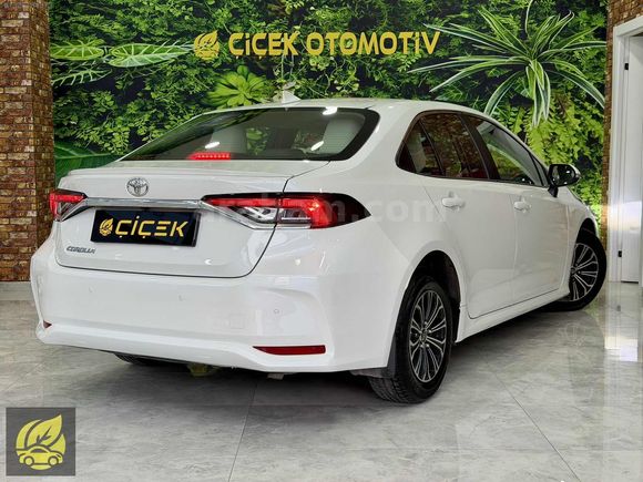 2020 COROLLA / 1.6 VİSİON / HATASIZ / TRAMERSİZ / SERVİS BAKIMLI