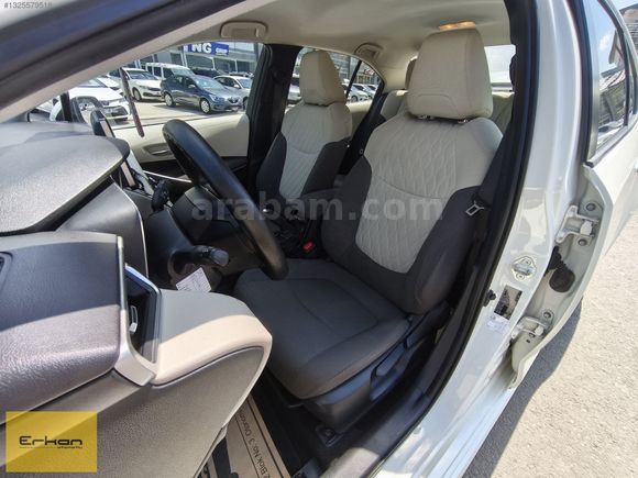 2019 COROLLA LPĞ li1.6 VİSİON ÇELİK JANT GERİ GÖRÜŞ 120.000 KM