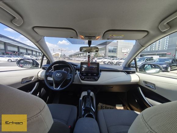 2019 COROLLA LPĞ li1.6 VİSİON ÇELİK JANT GERİ GÖRÜŞ 120.000 KM
