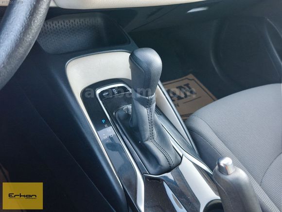 2019 COROLLA LPĞ li1.6 VİSİON ÇELİK JANT GERİ GÖRÜŞ 120.000 KM