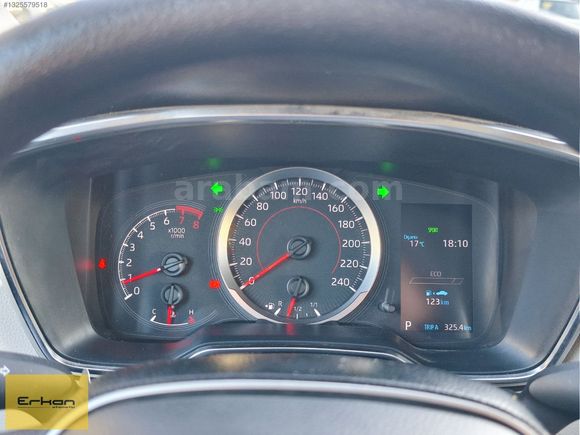 2019 COROLLA LPĞ li1.6 VİSİON ÇELİK JANT GERİ GÖRÜŞ 120.000 KM
