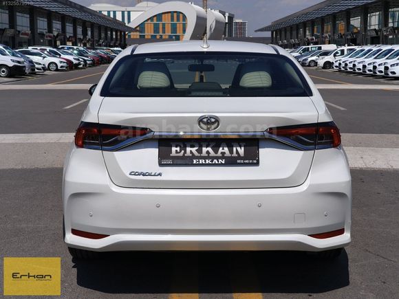 2019 COROLLA LPĞ li1.6 VİSİON ÇELİK JANT GERİ GÖRÜŞ 120.000 KM