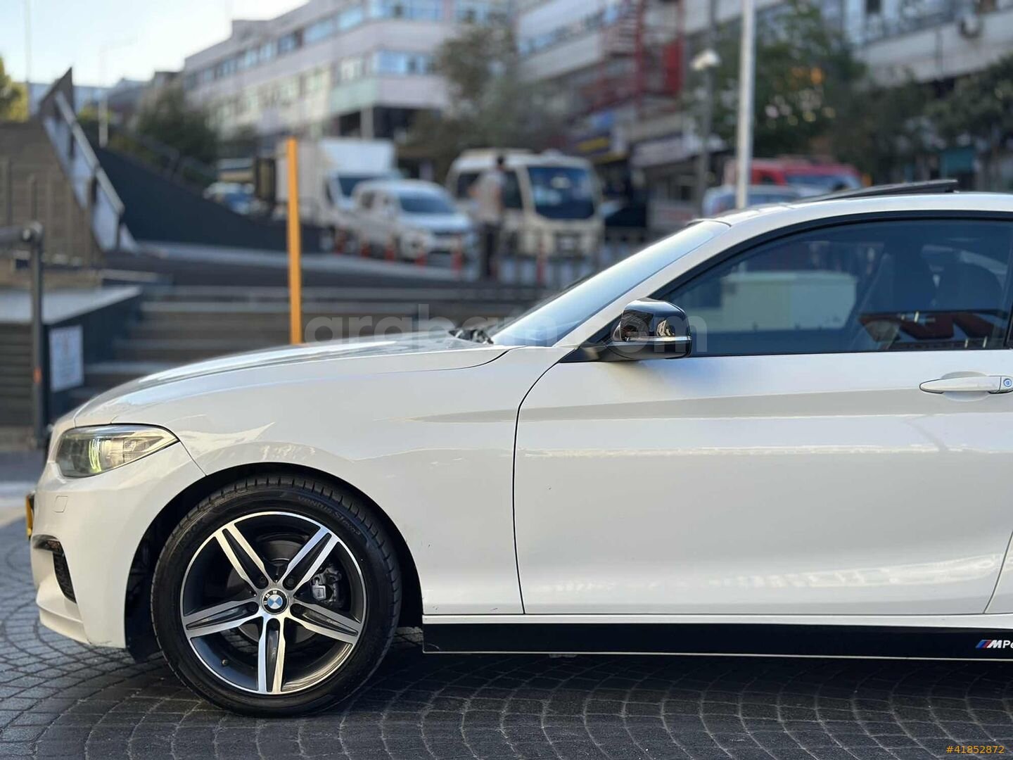 Galeriden BMW 2 Serisi 218i Sport Line 2015 Model İstanbul 150.000 km Beyaz 4