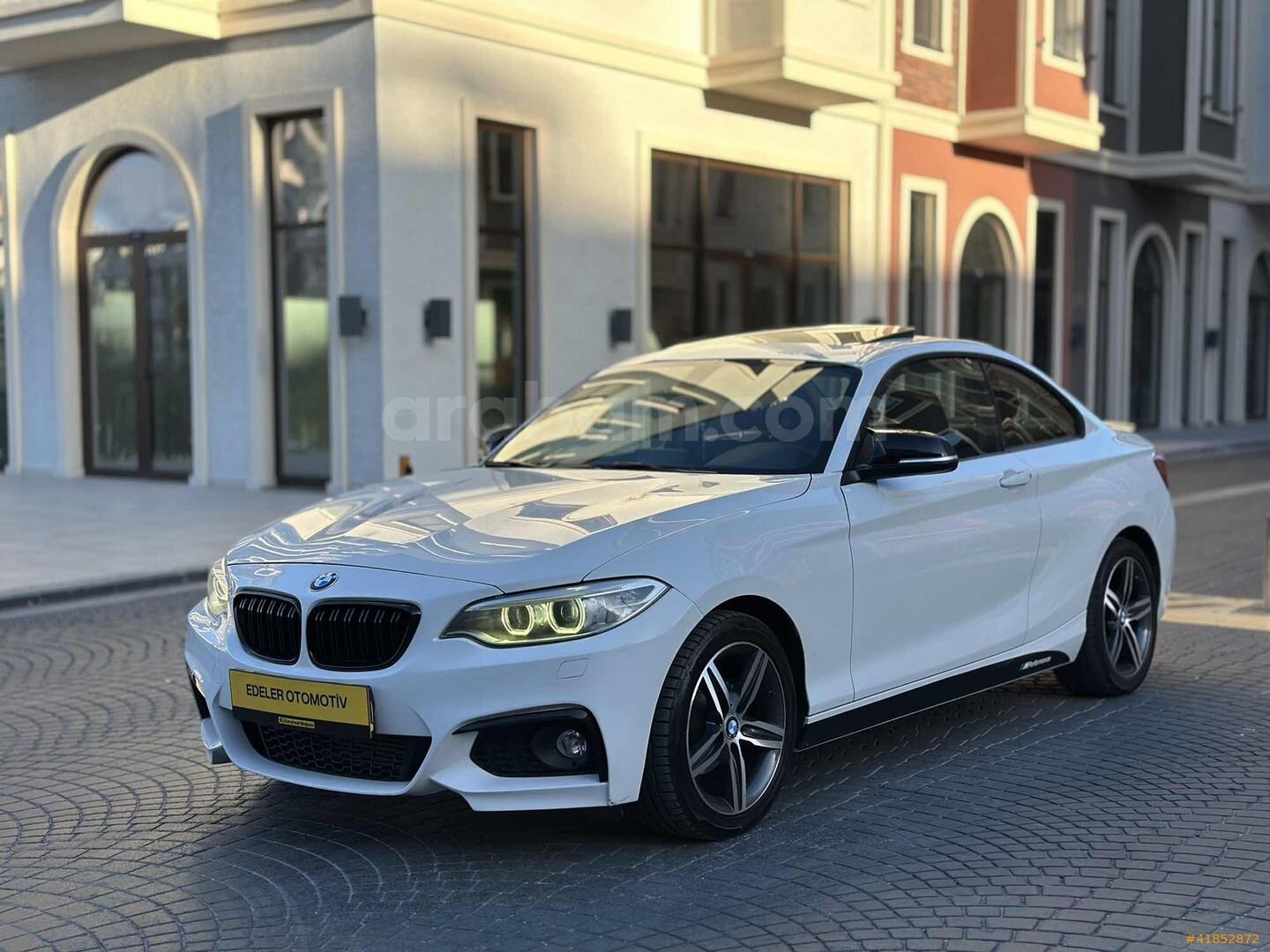 Galeriden BMW 2 Serisi 218i Sport Line 2015 Model İstanbul 150.000 km Beyaz 3