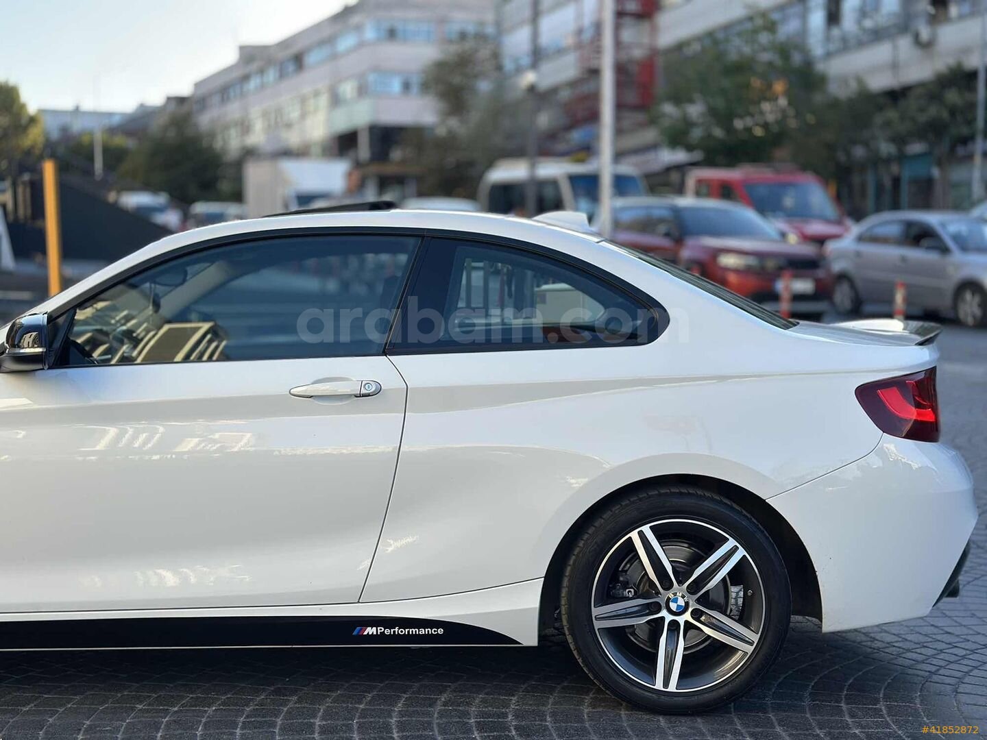 Galeriden BMW 2 Serisi 218i Sport Line 2015 Model İstanbul 150.000 km Beyaz 5