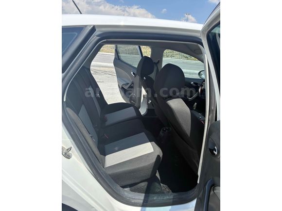 Sahibinden Seat Ibiza 1.4 Style 2012 Model 
