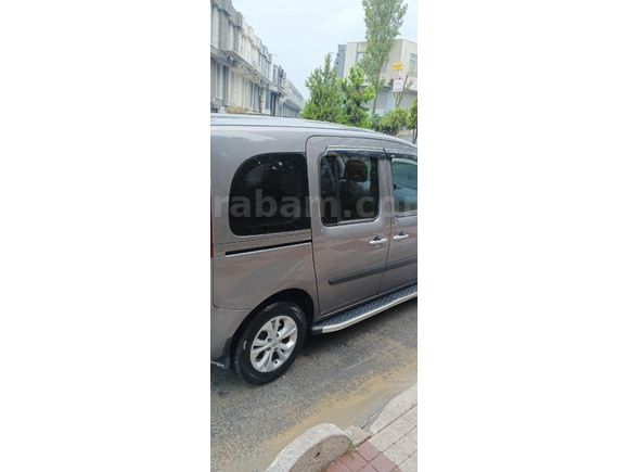 Sahibinden Renault Kangoo Multix 1.5 dCi Touch 2017 Model İstanbul 70.000 km Gri