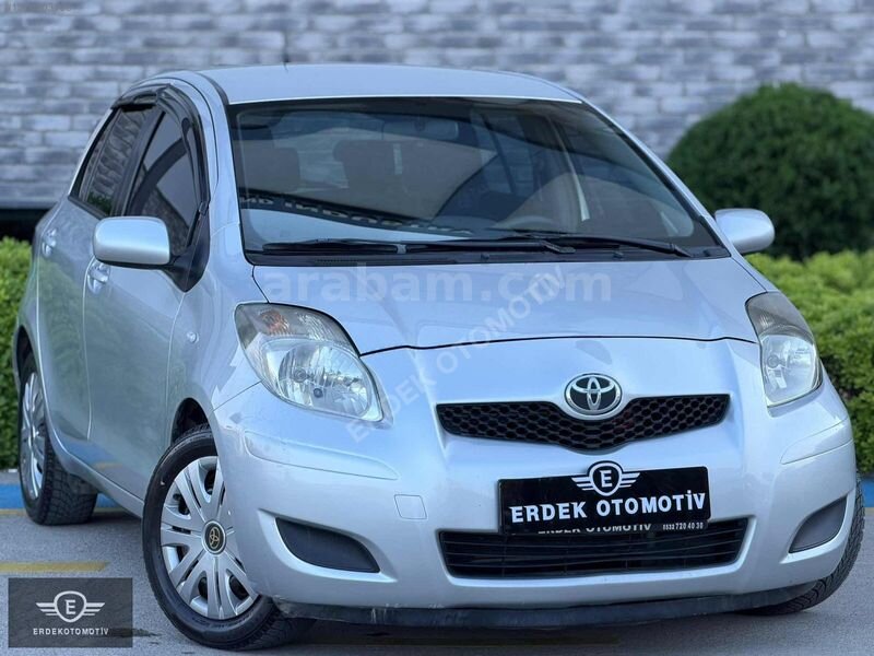 Galeriden Toyota Yaris 1.4 D-4D Terra 2011 Model Sakarya 275.000 km Gri