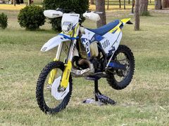 2022 ÇIKIŞLI HUSQVARNA TE 300i FULL ÇOK TEMİZ UYGUN FİYATLI..