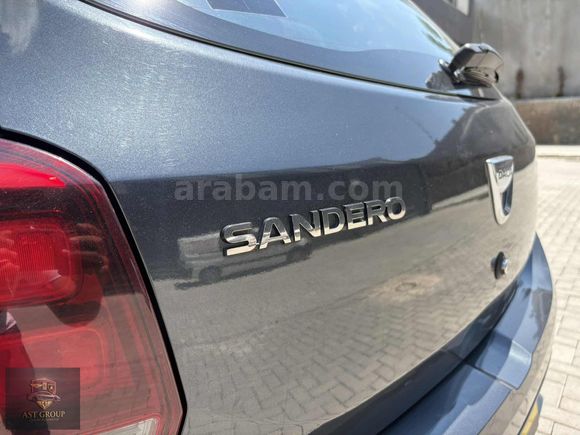 AST GROUP DAN Sandero 1.5 BlueDCI Stepway
