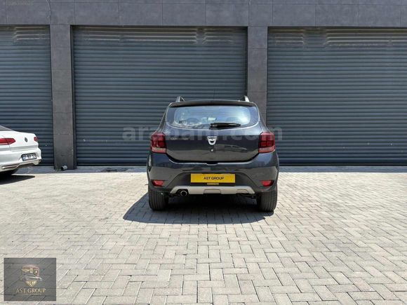 AST GROUP DAN Sandero 1.5 BlueDCI Stepway
