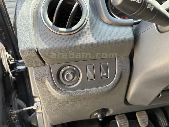 AST GROUP DAN Sandero 1.5 BlueDCI Stepway