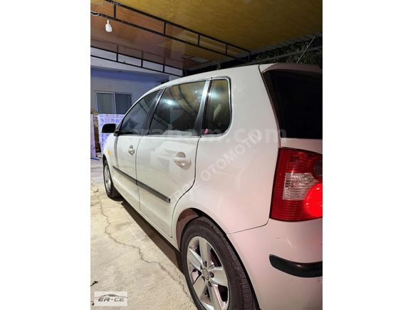 ER-CE DEN 2004 POLO