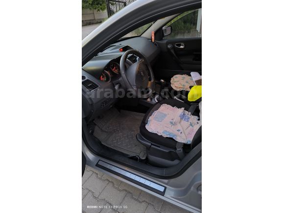 Galeriden Renault Megane 1.6 Dynamique 2004 Model Kütahya