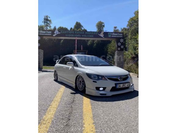 Sahibinden Honda Civic 1.6i VTEC Premium 2011 Model 