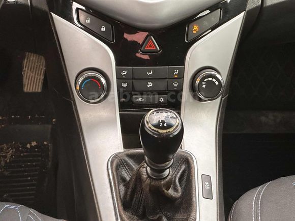 2011 CRUZE 2 PARÇA BOYALI