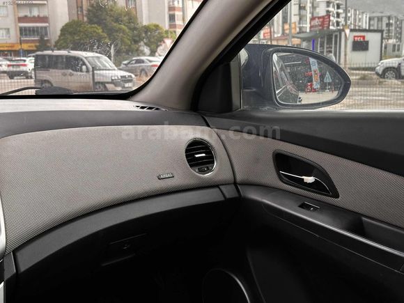 2011 CRUZE 2 PARÇA BOYALI