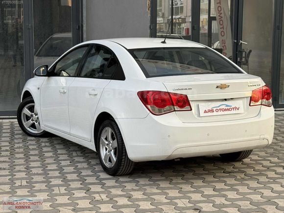 ARS OTOMOTİV DEN 2011 MODEL CHEVROLET CRUZE LT PAKET 99 BİNDE