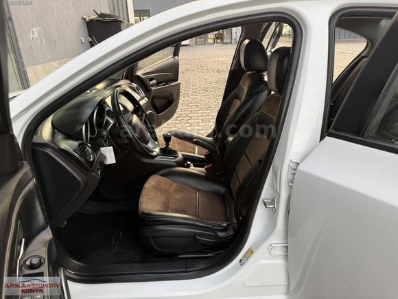 ARS OTOMOTİV DEN 2011 MODEL CHEVROLET CRUZE LT PAKET 99 BİNDE