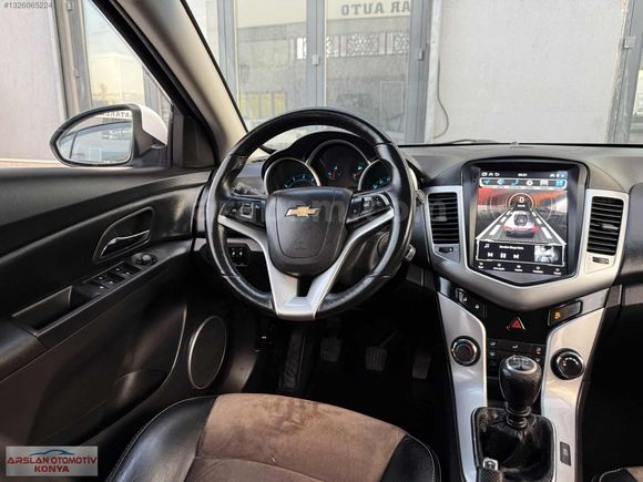 ARS OTOMOTİV DEN 2011 MODEL CHEVROLET CRUZE LT PAKET 99 BİNDE