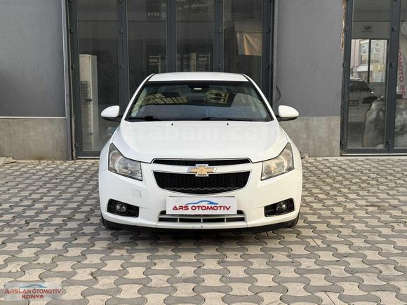 ARS OTOMOTİV DEN 2011 MODEL CHEVROLET CRUZE LT PAKET 99 BİNDE