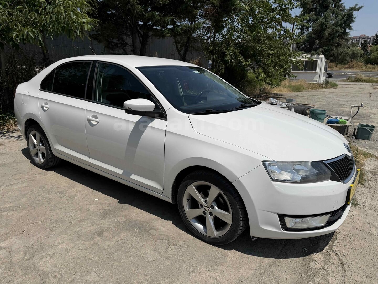 Galeriden Skoda Rapid 1.4 TDI GreenTec Style 2016 Model Tekirdağ 197.000 km Beyaz 5