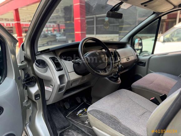 BULUŞ GRUP'TAN RENAULT TRAFİC DİZEL 9+1