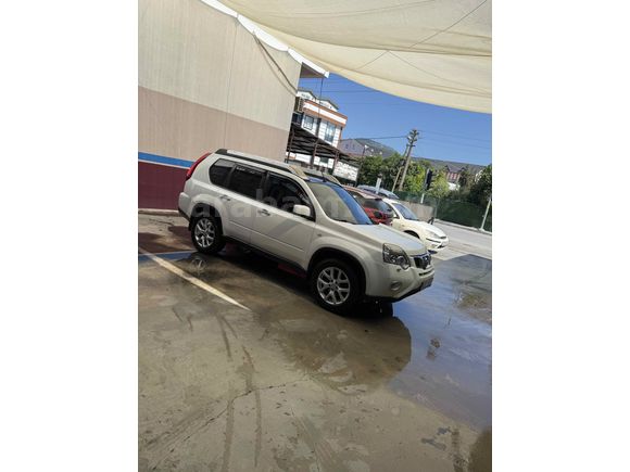 Sahibinden Nissan X-Trail 2.0 dCi LE Platinum 2011 Model Muğla 227.000 km Beyaz