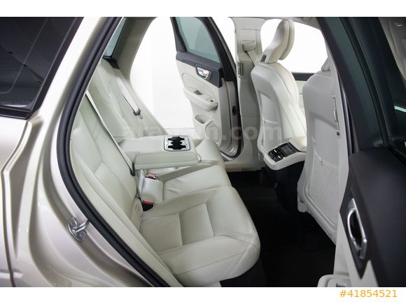 DİKMEN OTO-VOLVO XC60-PLUS DARK-ISITMA SOĞUTMA-HARMAN-MAKYAJLI