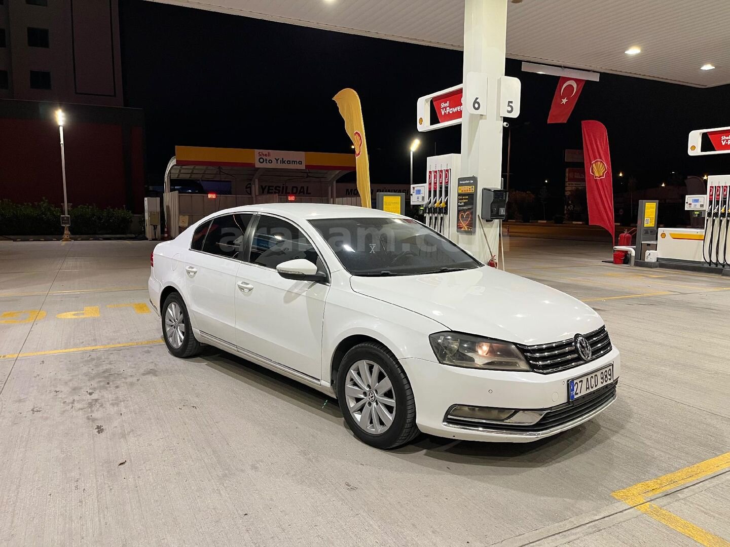 Galeriden Volkswagen Passat 1.6 TDi BlueMotion Comfortline 2012 Model Osmaniye 270.000 km Beyaz 2