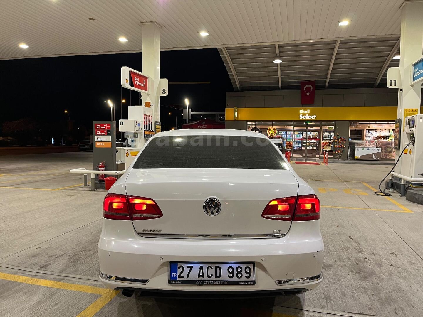 Galeriden Volkswagen Passat 1.6 TDi BlueMotion Comfortline 2012 Model Osmaniye 270.000 km Beyaz 5