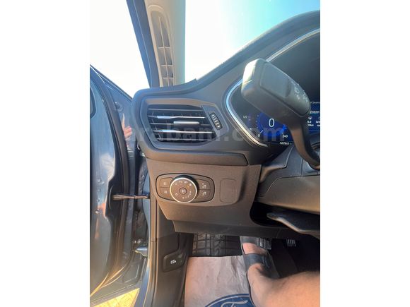 SAHİBİNDEN HATASIZ SERVİS BAKIMLI 2023 MODEL FORD FOCUS ACTİVE X