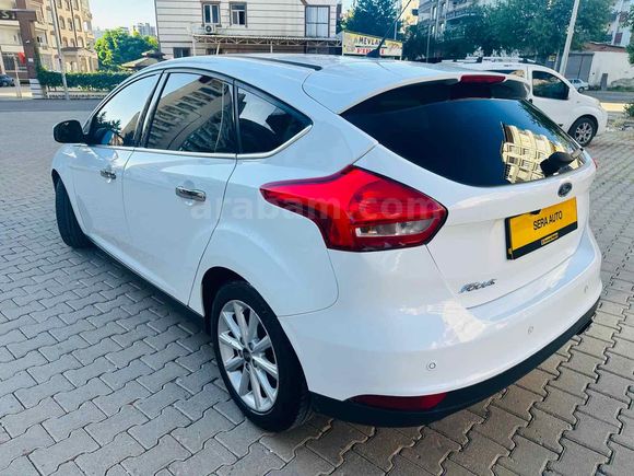 Galeriden Ford Focus 1.6 Titanium otomatik 2015 Model Şanlıurfa