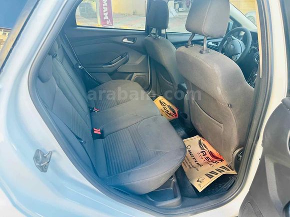Galeriden Ford Focus 1.6 Titanium otomatik 2015 Model Şanlıurfa