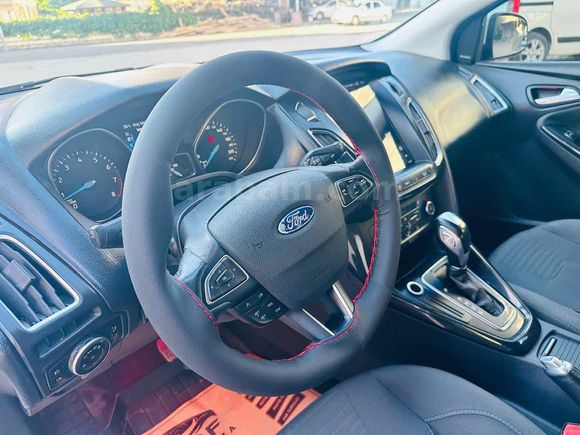 Galeriden Ford Focus 1.6 Titanium otomatik 2015 Model Şanlıurfa